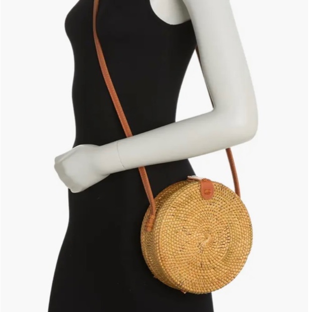 Natasha Circle Crossbody bag